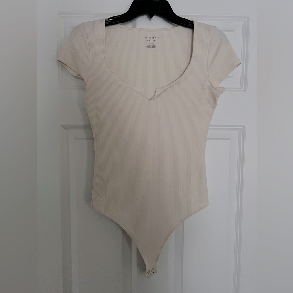 American eagle Ribbed cream scoop neck bodysuit